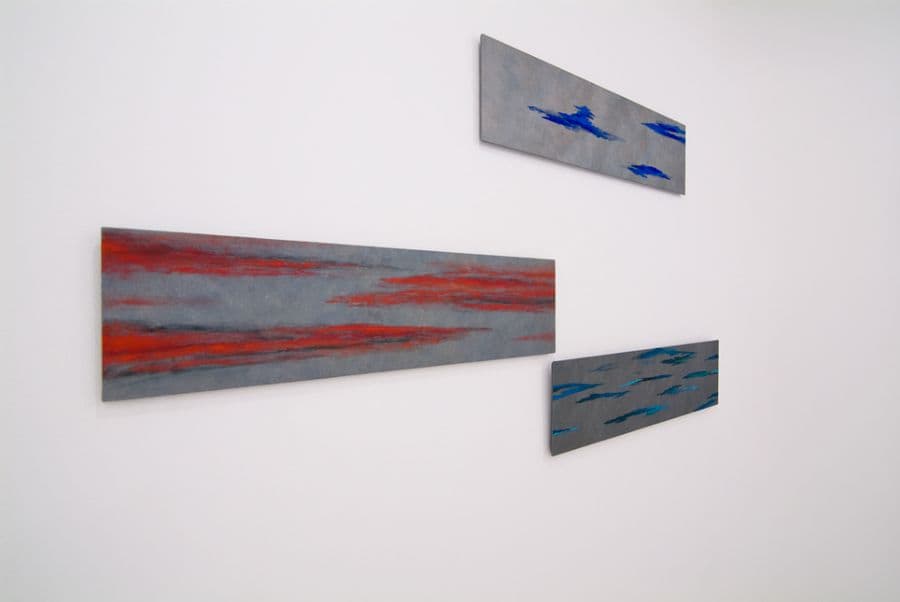 上　空の青　/　中　からくれなゐに水くくる　/　下　海の青